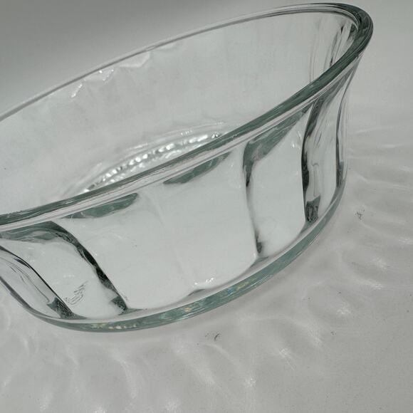 Vintage Indiana Glass Kings Crown Thumbprint Serving Bowl Clear 7.5" diam - Picture 2 of 5
